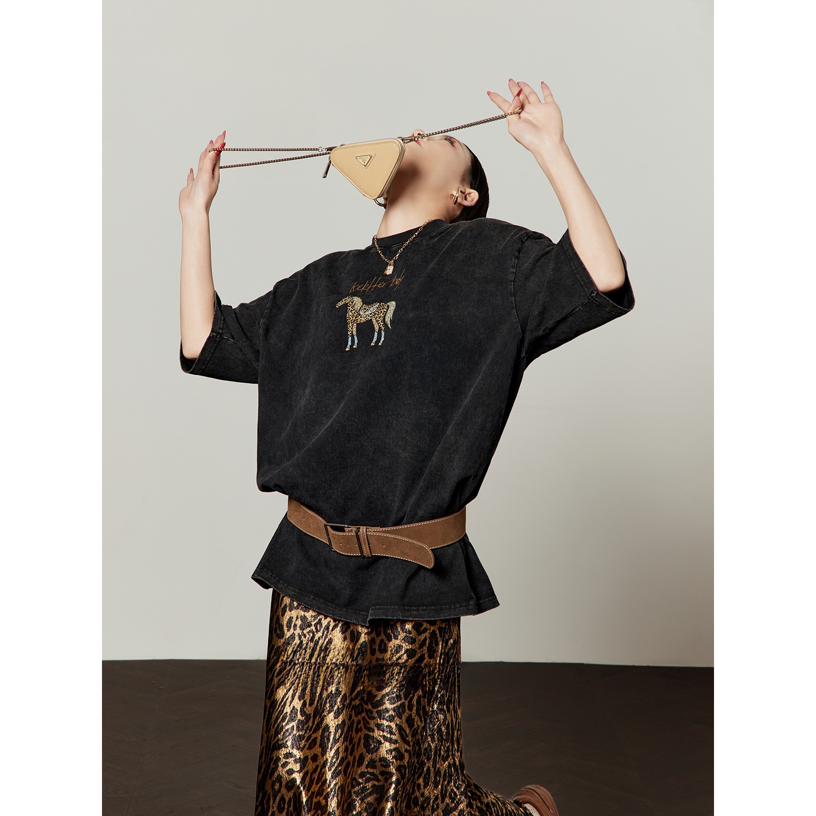 Black Leopard Print Short Slee - Collectible Vintage T Shirts incelemesi ve fiyatı